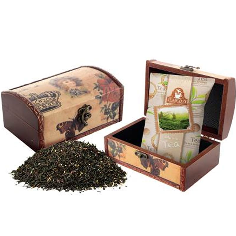 Чай шкатулка купить. Шкатулка для чая. Подарочный набор чая в деревянной шкатулке. Подарочный чай в сундуке. Сундучок с чаем.